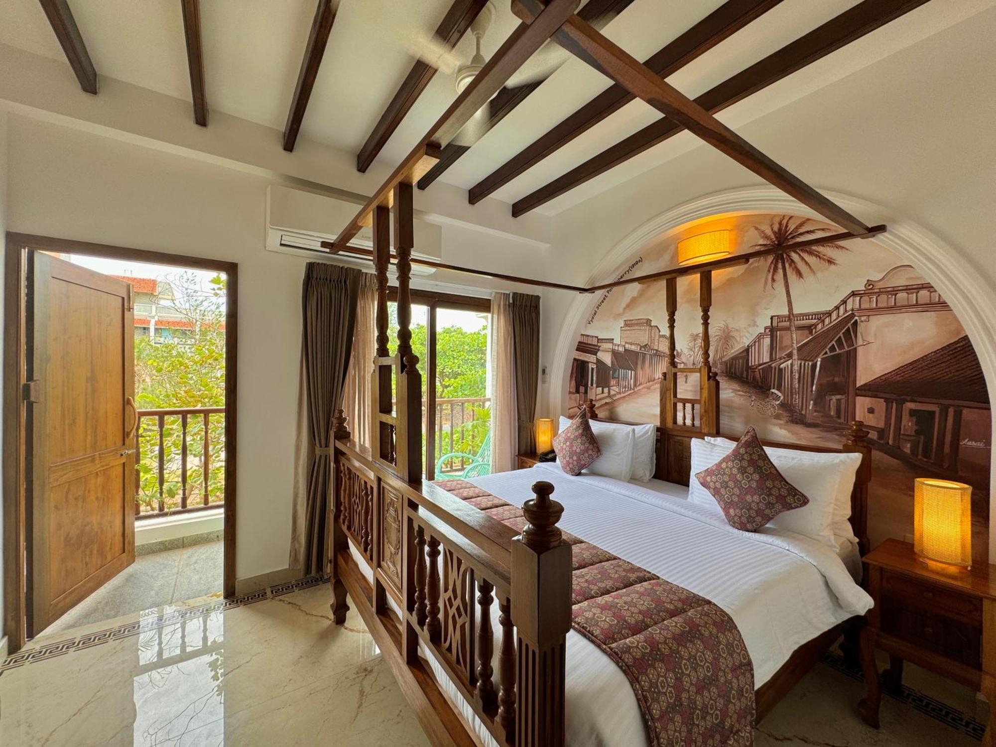 La Plage Seaview Suites Pondichéry Extérieur photo
