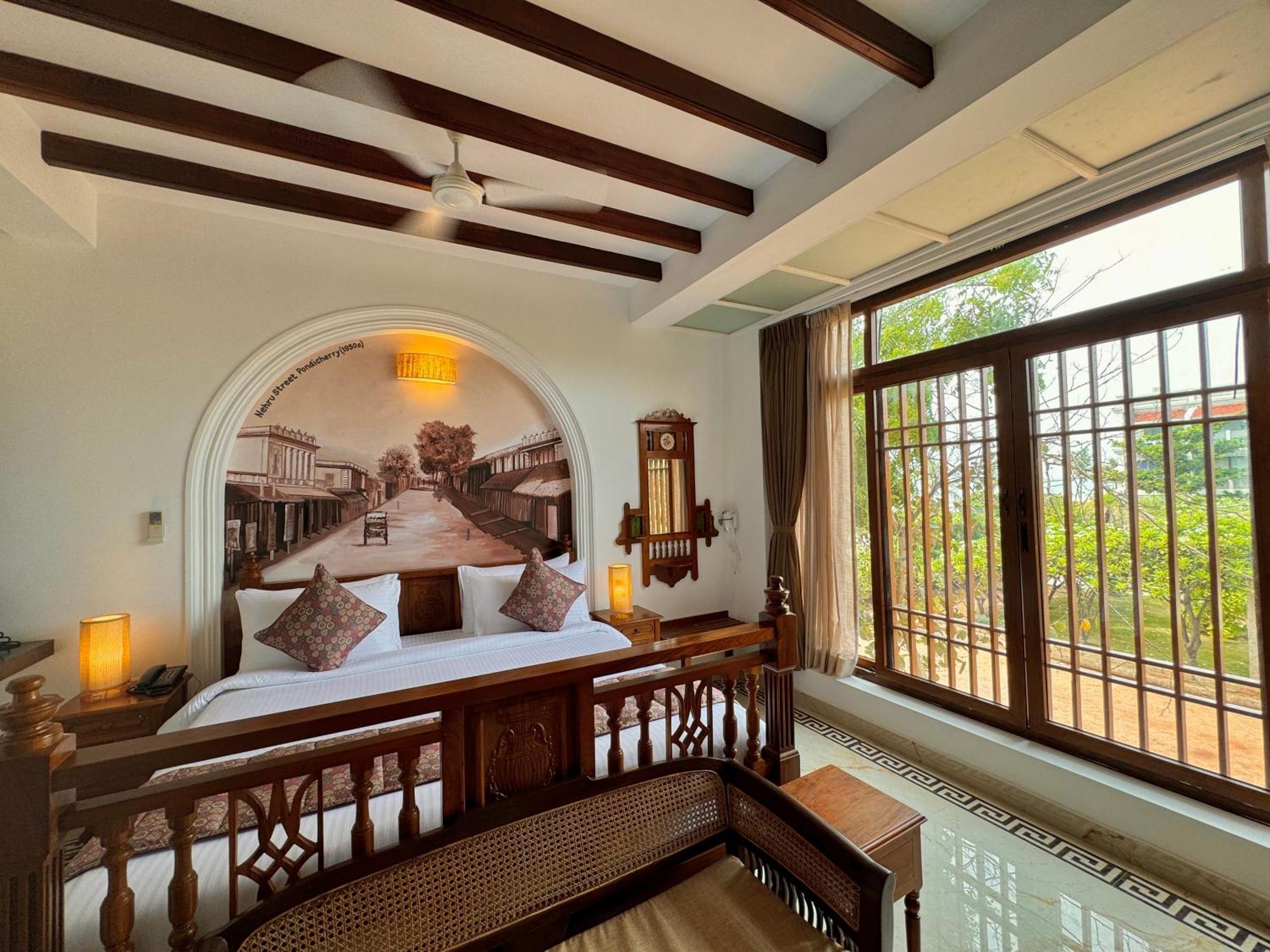 La Plage Seaview Suites Pondichéry Extérieur photo