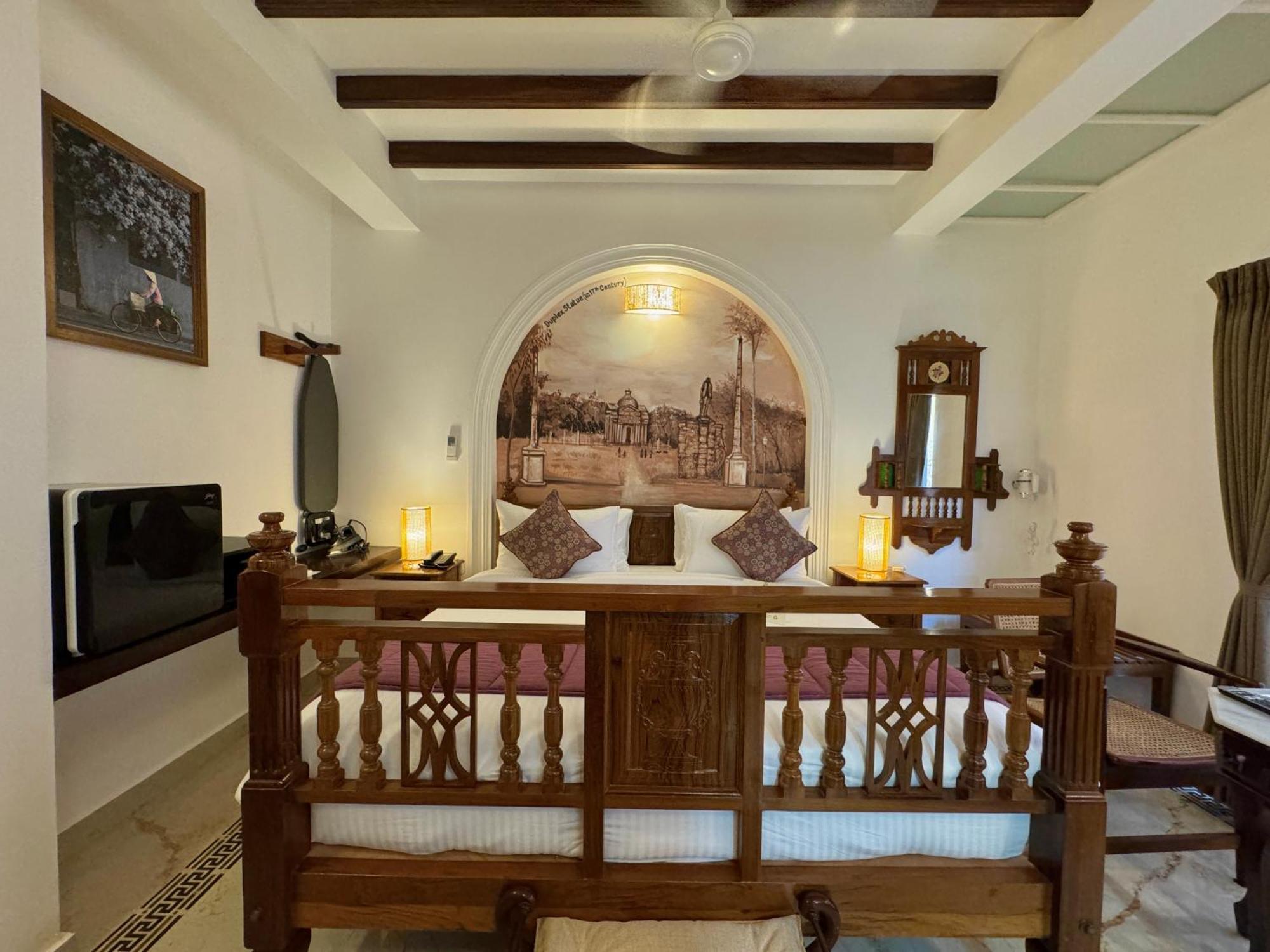 La Plage Seaview Suites Pondichéry Extérieur photo