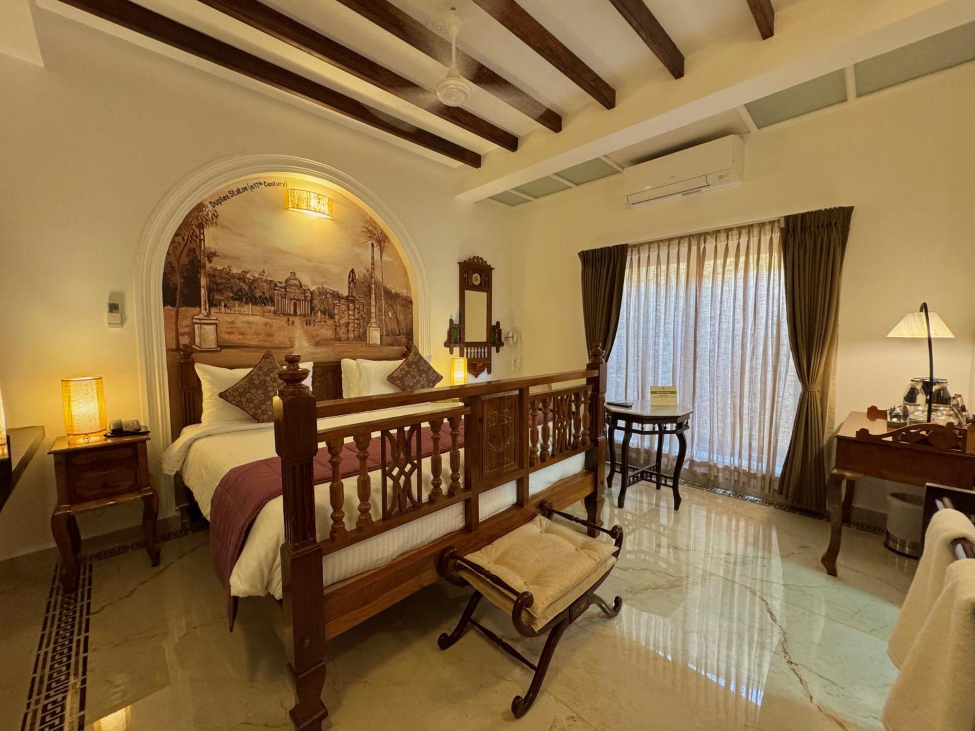 La Plage Seaview Suites Pondichéry Extérieur photo