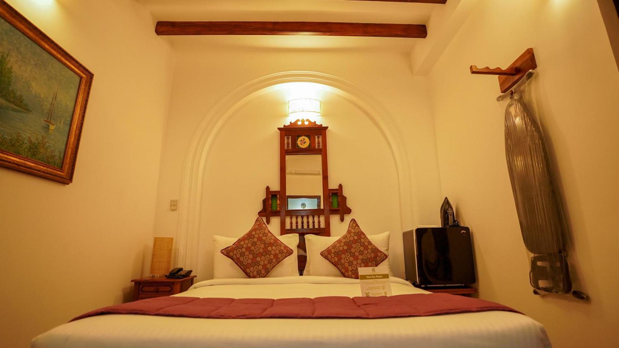 La Plage Seaview Suites Pondichéry Extérieur photo